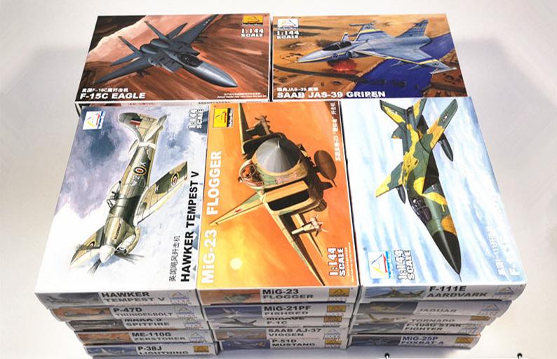 Desk Setup Computer - 25PCS 1/144 Plastic Assemble Fighter Military